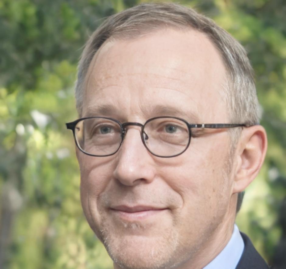 Blockchain maintenance expert and lead instructor